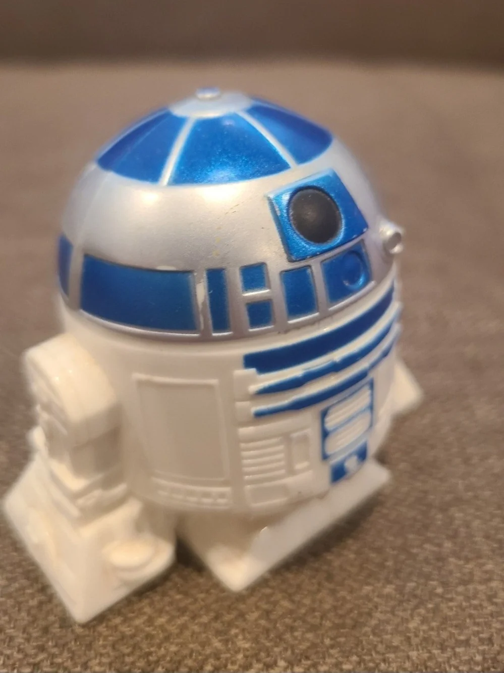 Vintage 2005 Star Wars: R2-D2 promotional toy